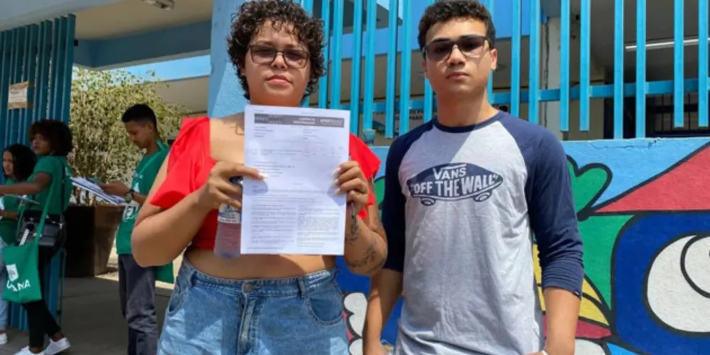 Valéria Marques e Luis Henrique chegaram ao local do Enem e descobriram que prova seria em município a 300 quilômetros.