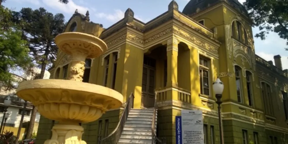 Secretaria Municipal de Cultura convida os interessados para participarem dos editais