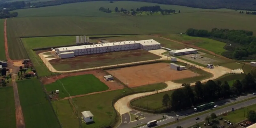 Planta fabril foi construída às margens da BR-376, em Ponta Grossa, na região do Distrito Industrial