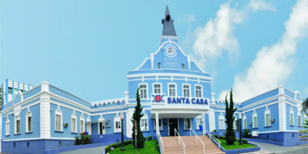 O Hospital Santa Casa de Ponta Grossa é um dos maiores patrimônios históricos da região