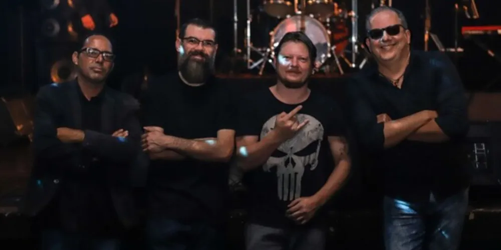 A banda Garagem 1040 se apresenta no Baviera neste sábado