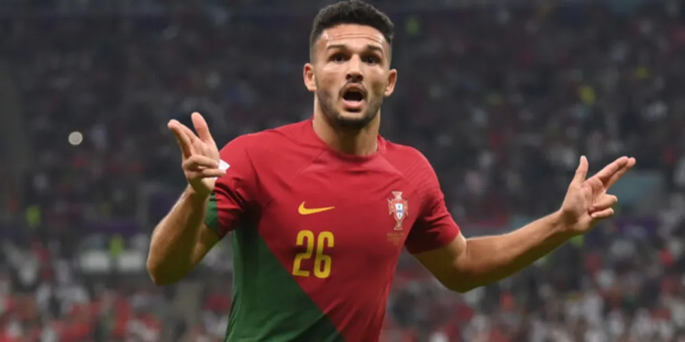 Atacante Gonçalo Ramos (foto) substituiu o astro barrado