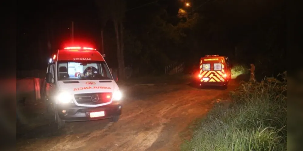 Corpo de Bombeiros e Samu foram acionados para prestarem os atendimentos iniciais