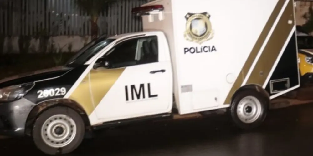A Polícia Criminalística foi acionada e o corpo foi recolhido pelo IML