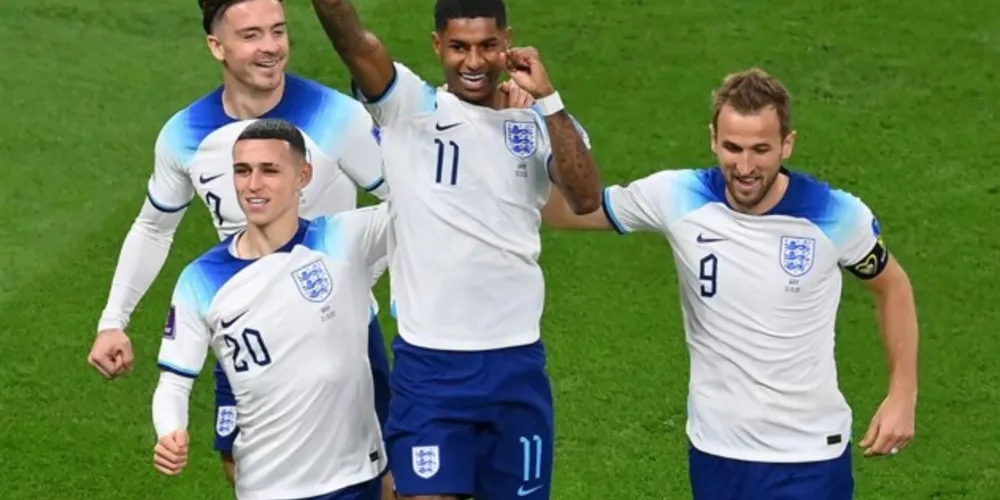 Ingleses não tiveram dificuldades para vencer a primeira partida da seleção na Copa do Mundo