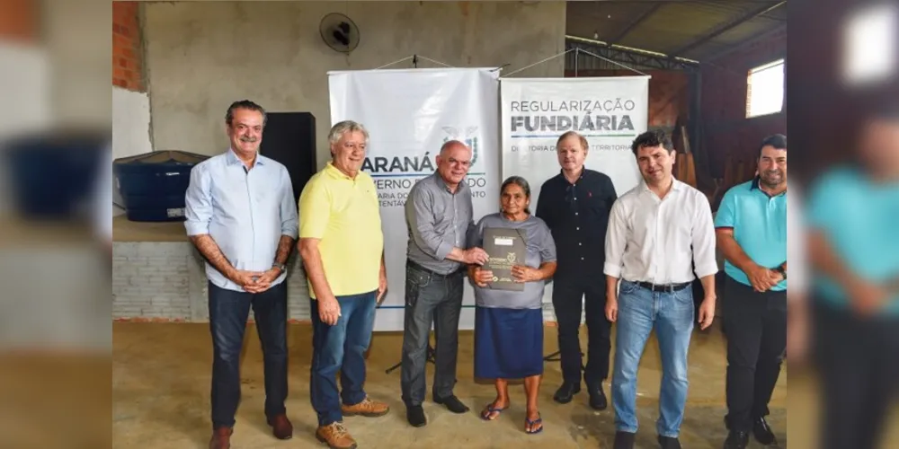 Regularizações fundiárias foram viabilizadas pelo Instituto Água e Terra (IAT), vinculado à Secretaria do Desenvolvimento Sustentável e do Turismo (Sedest)