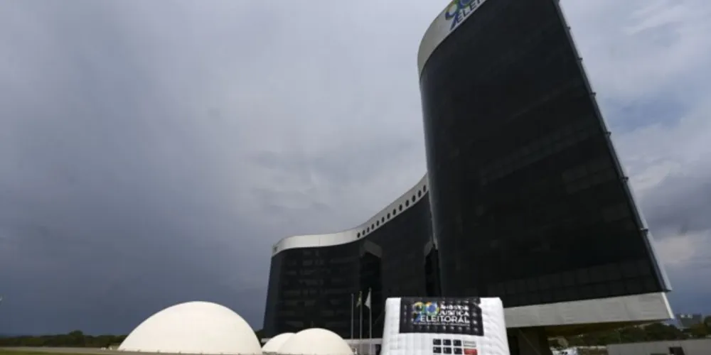 .Presidente do TSE veta investigações contra institutos de pesquisa