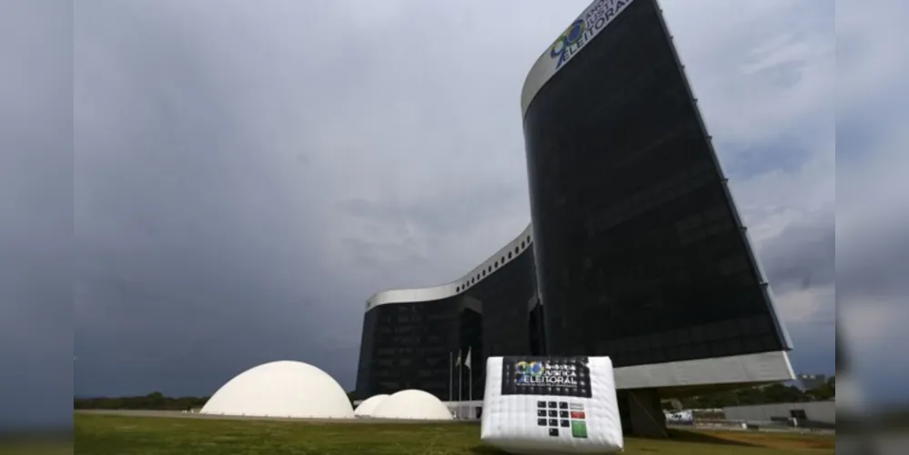 .Presidente do TSE veta investigações contra institutos de pesquisa