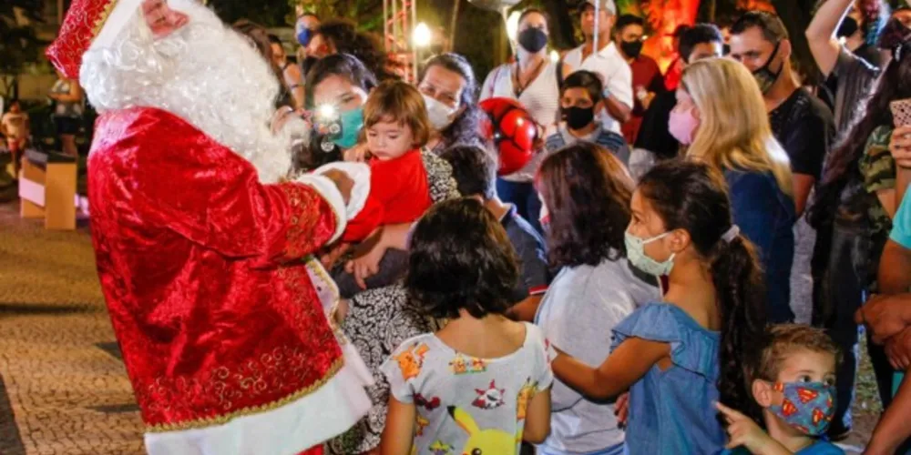 O evento tem como objetivo descentralizar as comemorações natalinas em Ponta Grossa