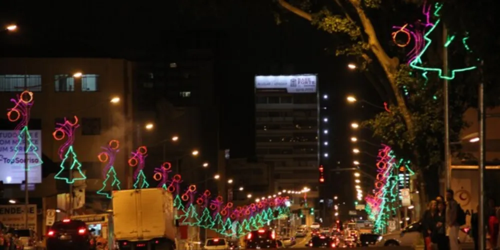 Trecho da Balduíno Taques deverá ter enfeites nos postes de iluminação