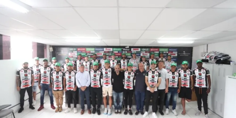 Elenco esteve reunido no Germano Krüger na manhã desta segunda-feira (28)