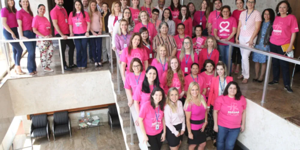 Mês serve para reforçar a importância do tratamento precoce contra o câncer de mama