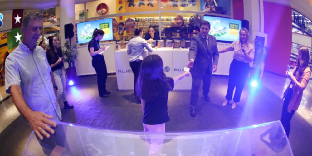 Campanha Show de Bolas: Palladium Ponta Grossa anuncia os 10 felizardos que ganharam SmartTVs