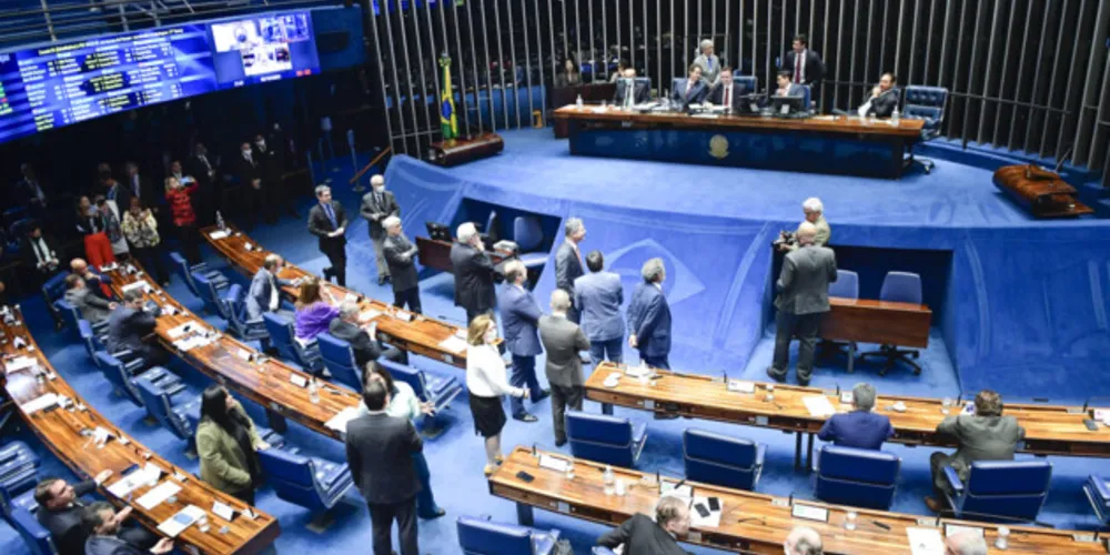 Parlamentares aprovaram a PEC nº 32/2022 com 64 votos favoráveis, contra 13 contrários