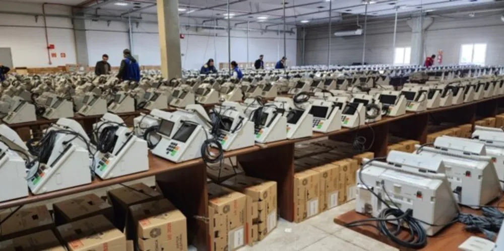 Preparação das urnas acontecem até dia 25 de outubro.