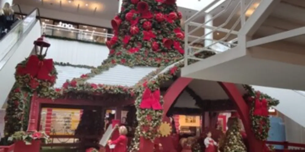 Shopping Palladium está todo enfeitado com decorações natalinas