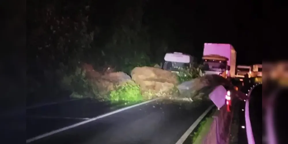 Situação aconteceu no começo da madrugada deste sábado em Morretes