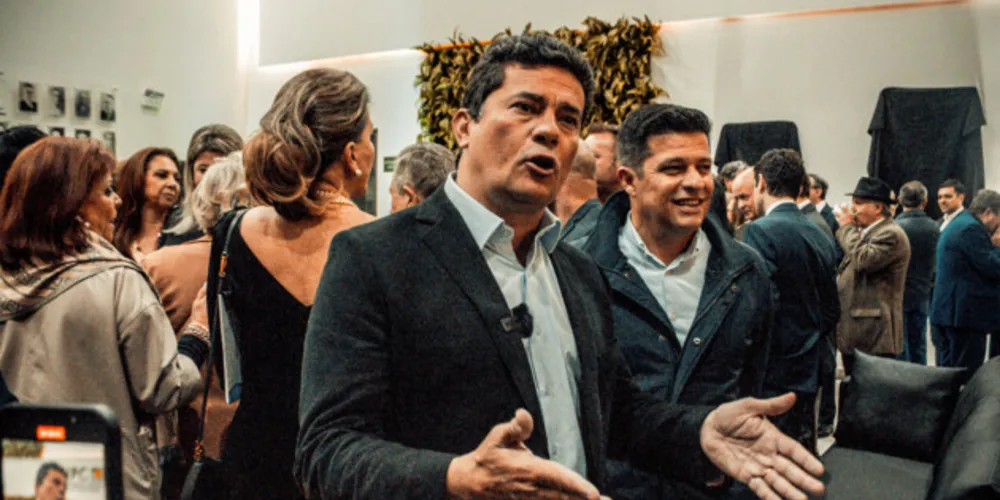 Senador eleito busca defesa junto ao Tribunal