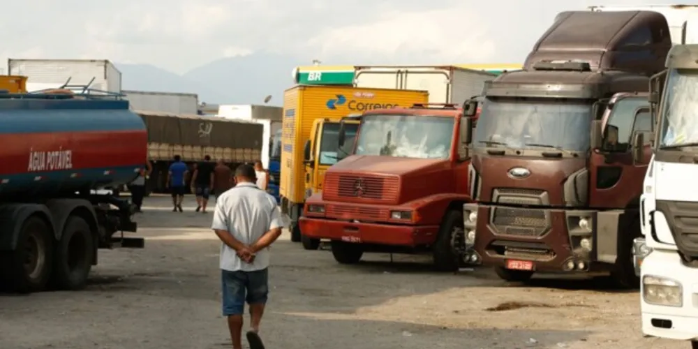 Inicialmente, o pagamento estava previsto para o dia 17, mas foi antecipado.