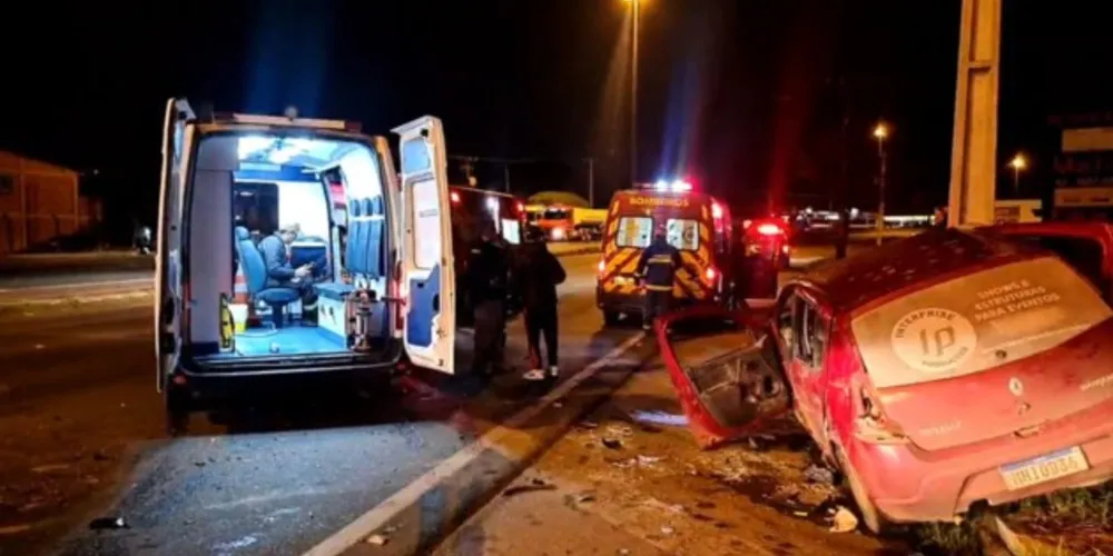 Equipes do Siate e da PRF atenderam o acidente no km 174 da BR-373