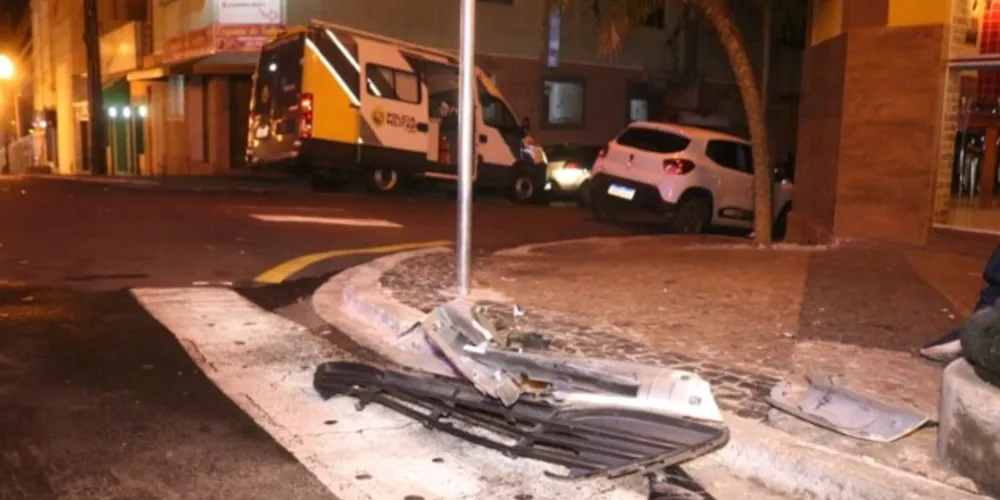 Acidente foi na esquina entre as ruas Julio de Castilhos e 'Avenida München'