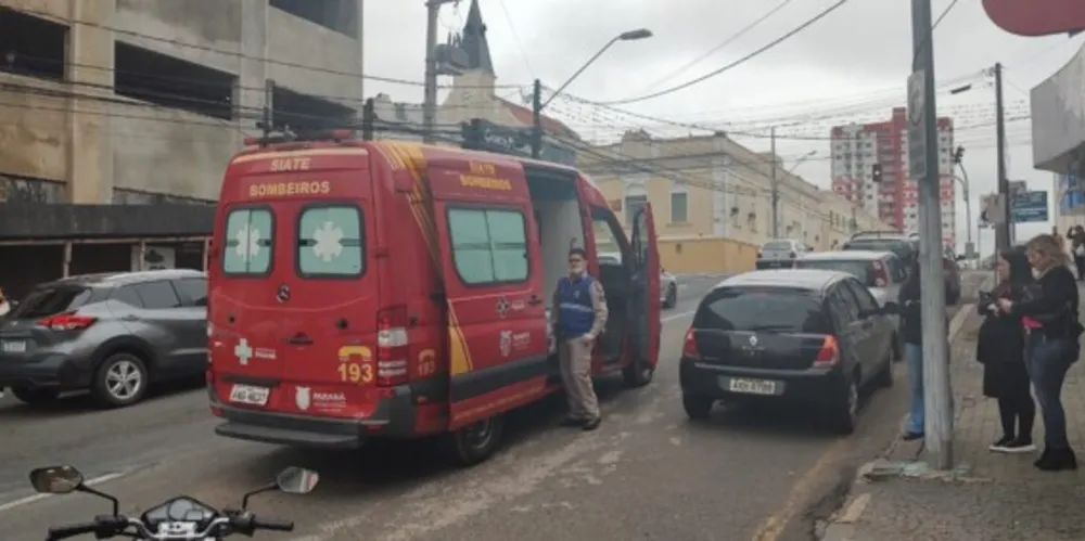 Equipe do Corpo de Bombeiros (Siate) prestou atendimento no local