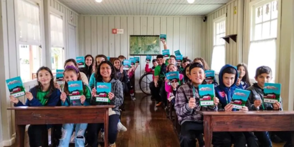Visita permitiu que alunos contextualizassem o que aprenderam em sala com práticas