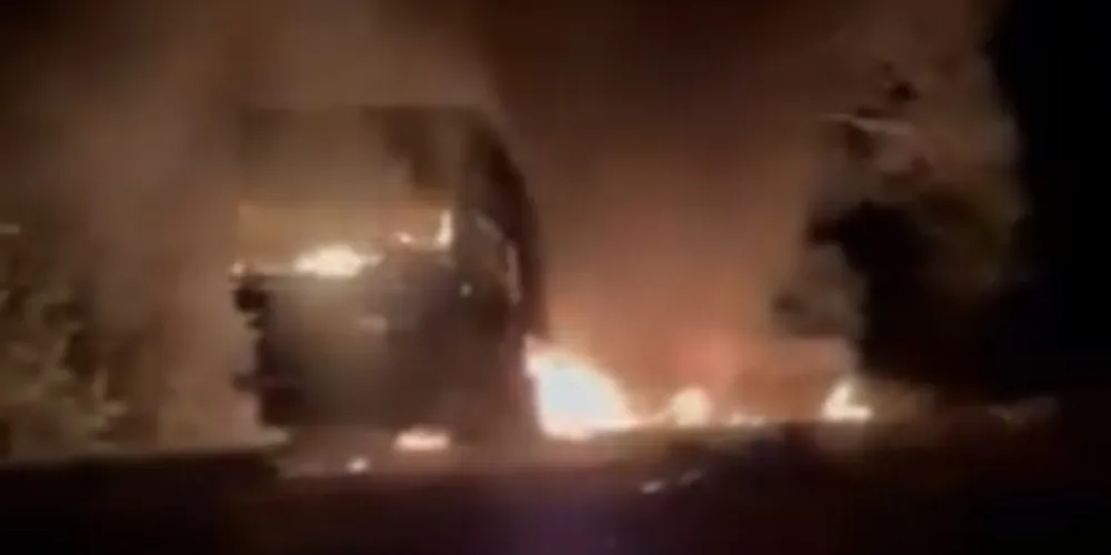 Colisão entre quatro veículos foi na noite desta quarta na BR-376, entre Ponta Grossa e Apucarana