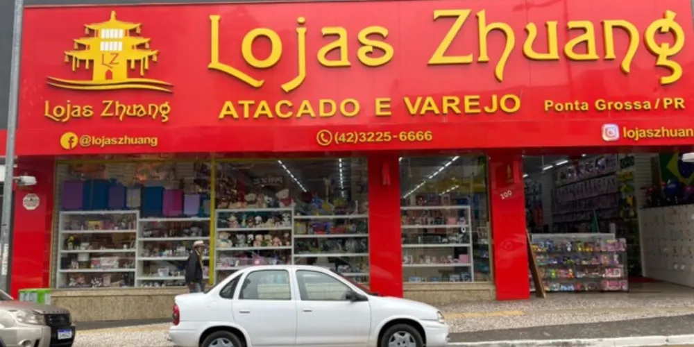 A loja traz uma variedade completa de brinquedos para as crianças com promoções e descontos especiais