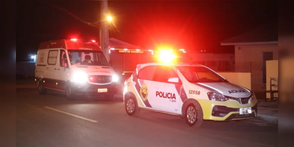 Equipes do Corpo de Bombeiros (Siate) e do Samu prestaram atendimento ao caso