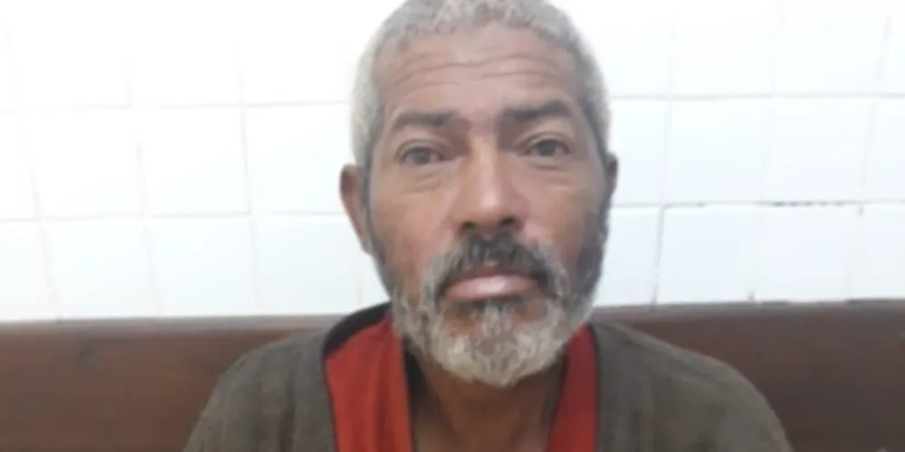 Edmilson Ferreira dos Santos, que tinha 50 anos, foi encontrado na entrada do Santa Marta neste fim de semana