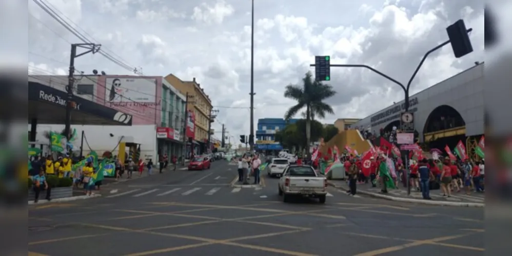 Atos das campanhas acabaram se encontrado na região central da cidade