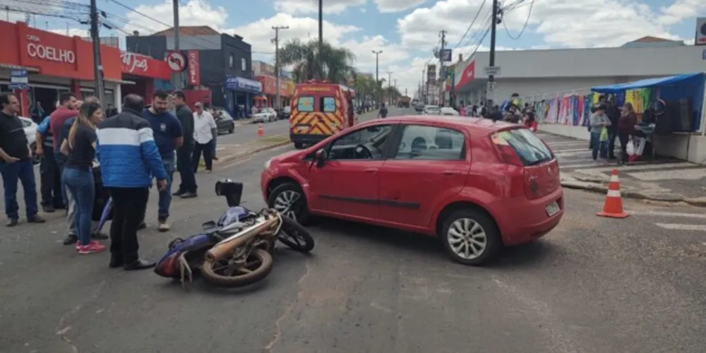 Além das equipes de socorro, também estiveram no local Agentes de Trânsito e policiais militares