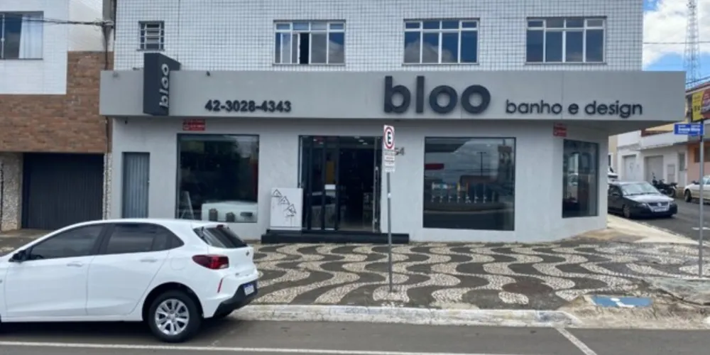 Boutique se destaca na oferta de louças sanitárias, metais, banheiras, spas e uma linha de perfumaria de banho e ambientes