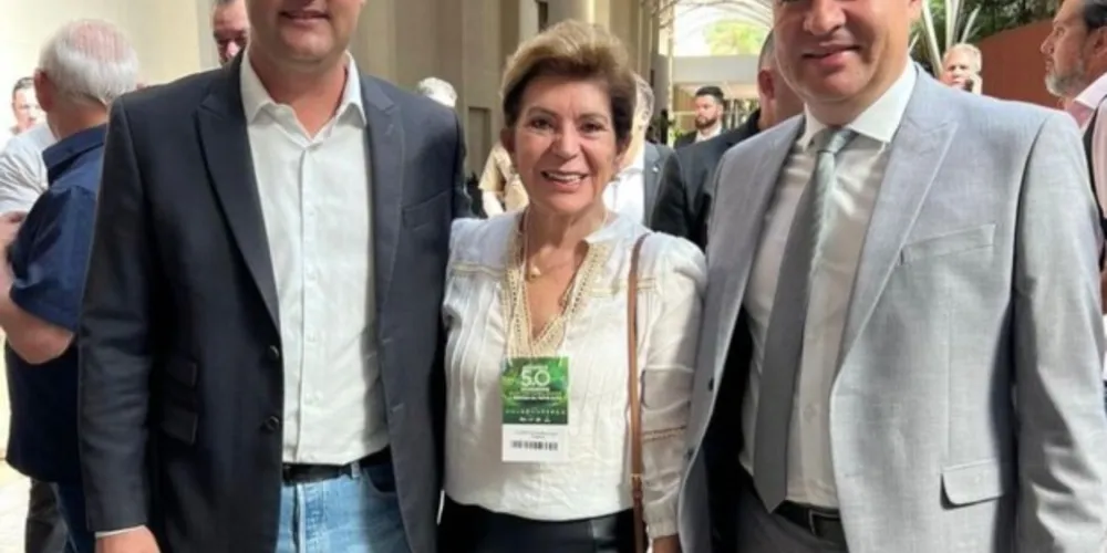 Elizabeth Schmidt no evento Desenvolve Paraná.