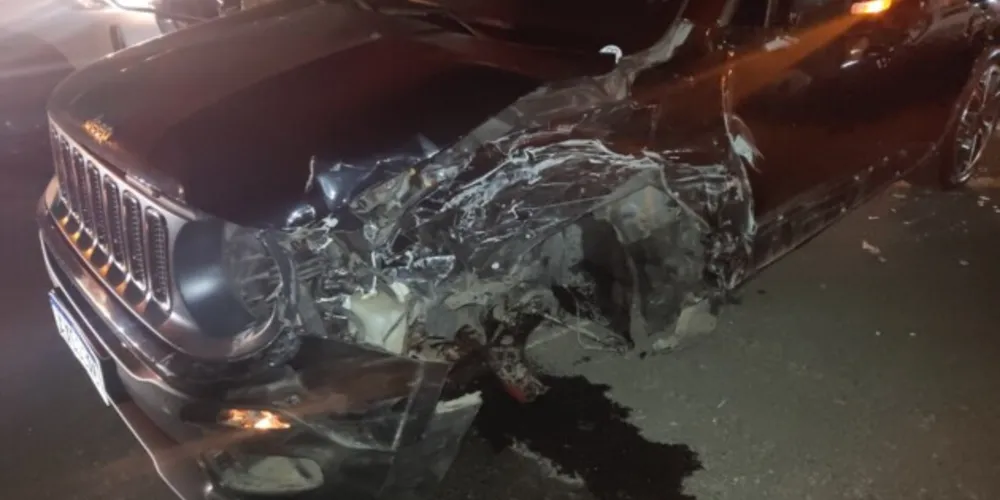 Batida ocorreu por volta das 22h; veja as imagens