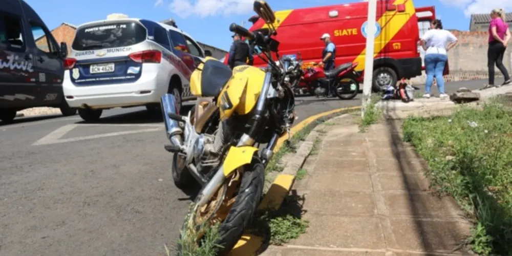 Equipes do Siate (Corpo de Bombeiros) e do Samu estiveram no local