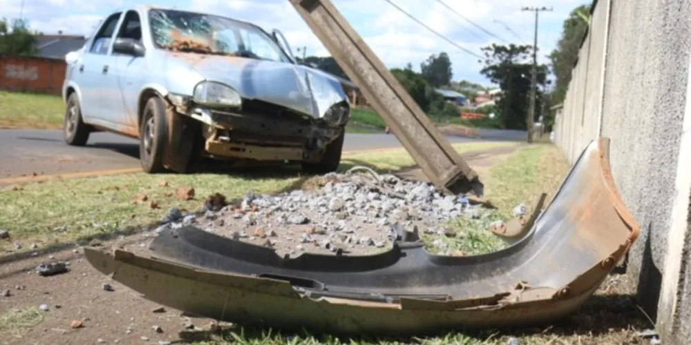 Motorista do Chevrolet Crosa teria dormido ao volante e perdido o controle do carro