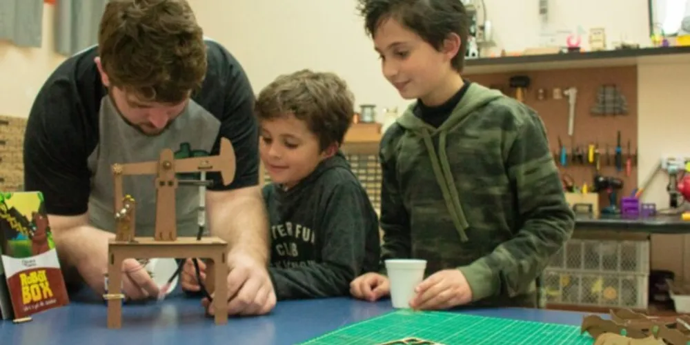 Startup fundada em 2019 busca, através de ensino lúdico e descontraído, preparar crianças e adolescentes para as tecnologias do futuro