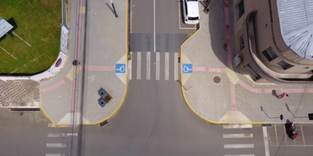 Por conta de possíveis transtornos durante a execução, a obra foi pausada até o dia 8 de janeiro