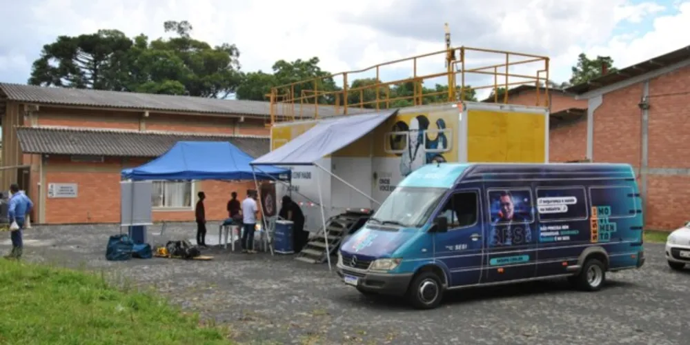 Participantes puderam conhecer de perto as unidades móveis de saúde ocupacional