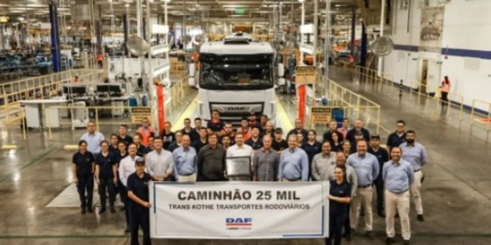 Empresa já produziu 25 mil caminhões em Ponta Grossa