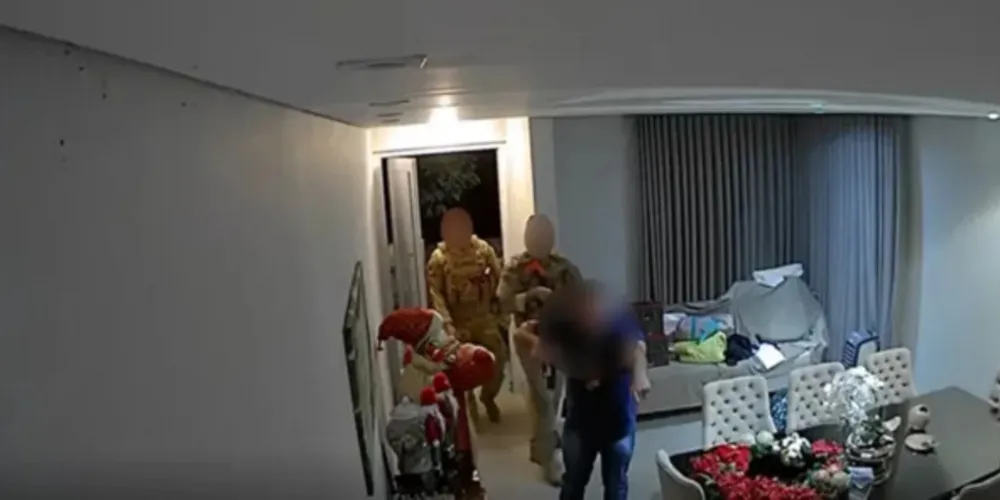 Caso foi em um condomínio em Cuiabá (MT), na última segunda; delegado foi identificado como Bruno França