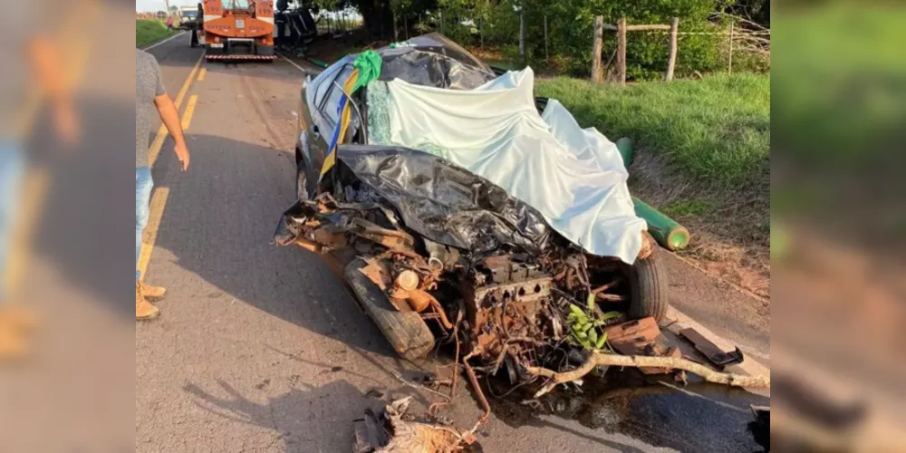 O acidente foi na PR-576, rodovia que liga os municípios de Santa Isabel do Ivaí à Santa Mônica, na tarde de ontem