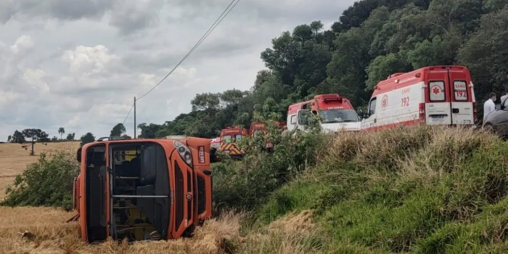 O acidente aconteceu na PR-438, no Distrito de Guaragi, na área rural de Ponta Grossa