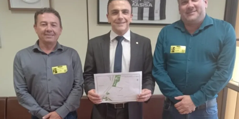 Representantes da gestão municipal, Nando Matos e Paulo Rogério Gomes estiveram em Brasília nesta semana