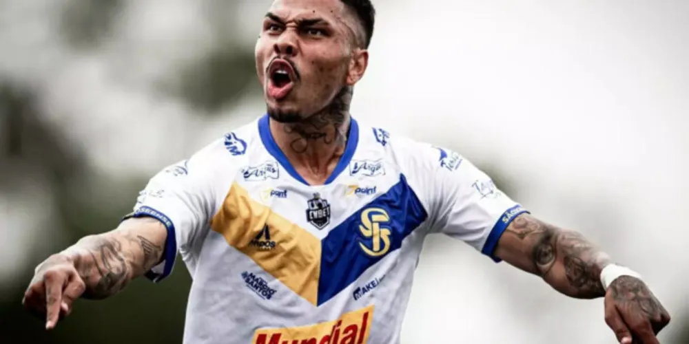 Alisson Taddei quando atuava no Independente São Joseense.