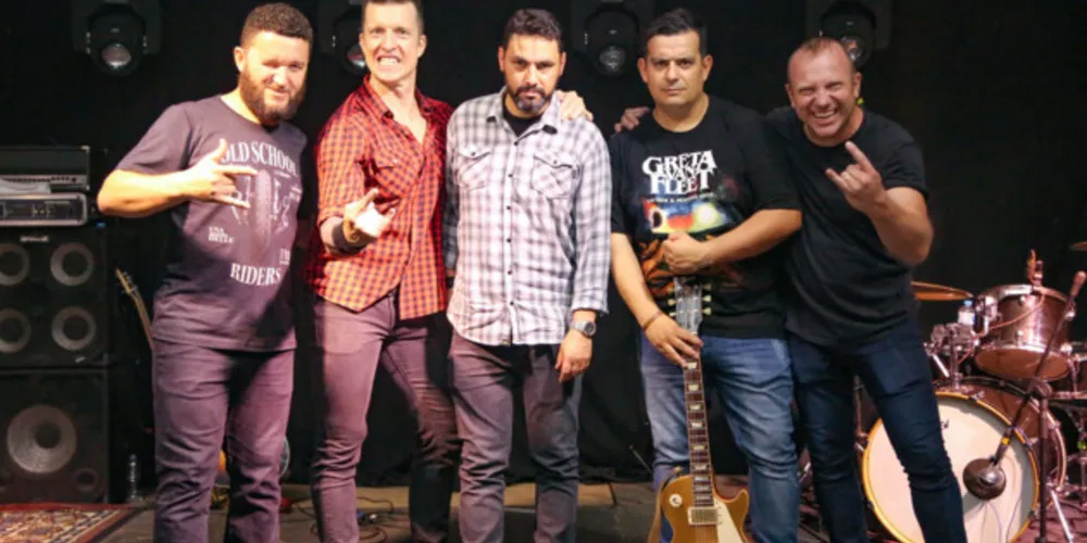 A banda 'Armação Ilimitada' traz muito rock para o Mercenários GastroBar neste sábado.