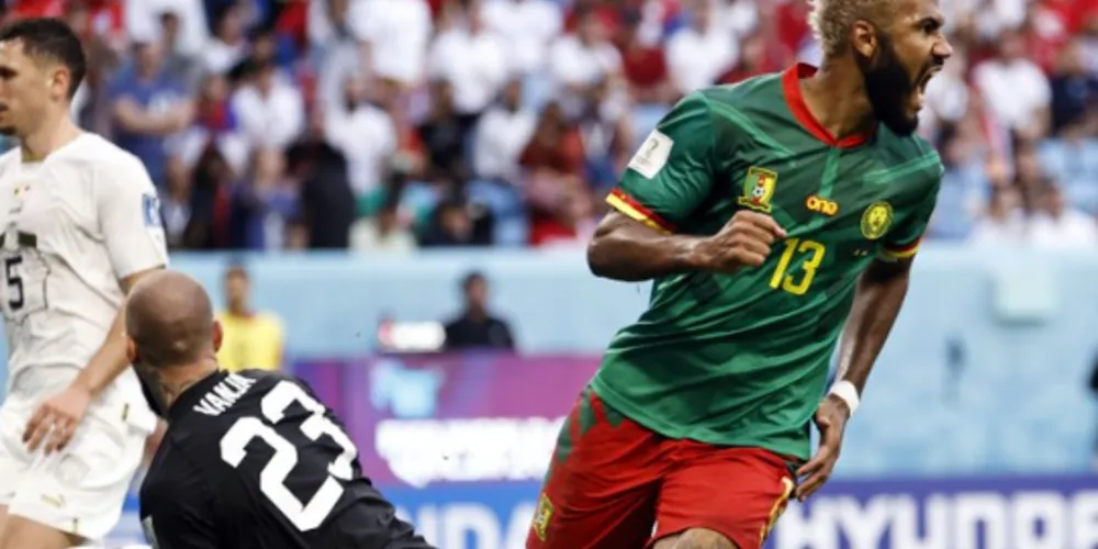 Atacante Choupo-Moting (foto) fez o gol que decretou o empate no duelo