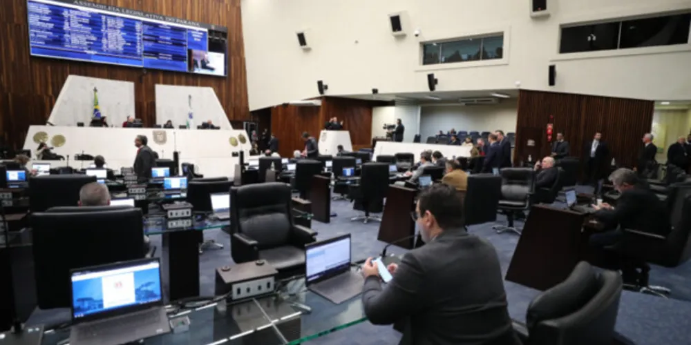 Deputados voltam ao trabalho após período de campanha eleitoral em todo o estado